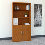 Bibliothèque à 5 étagères de 36 po avec portes – Meuble de rangement de bureau fermé pour la maison ou le commerce