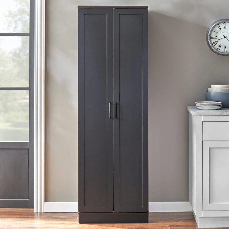 Armoire de cuisine autoportante de style ferme moderne avec portes vitrées