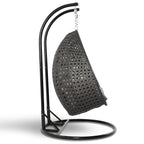 LeisureMod Fauteuil suspendu œuf 2 places avec support - Balançoire / hamac de patio en rotin osier pour extérieur/intérieur avec coussins
