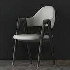 Chaise de salle à manger moderne en cuir à dossier ouvert et incurvé avec accoudoirs